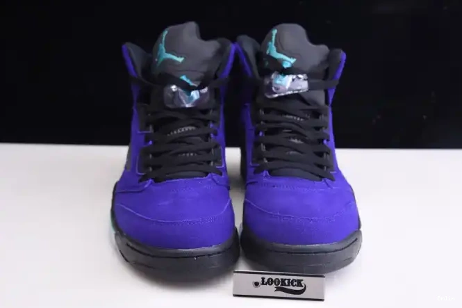Bmlin 5 Air Alternate Jordan 136027-500 Grape Retro 0524